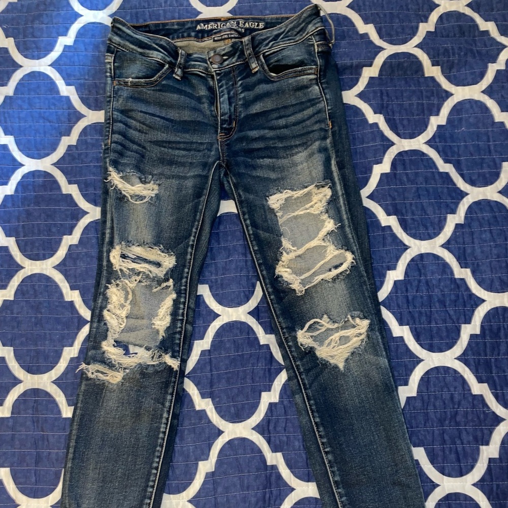 American Eagle Outfitters🦅Distressed Jeans🔪👖